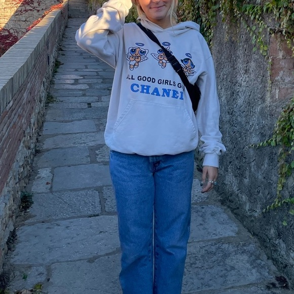 Limited edition mega yacht sweatshirt - Picture 6 of 8